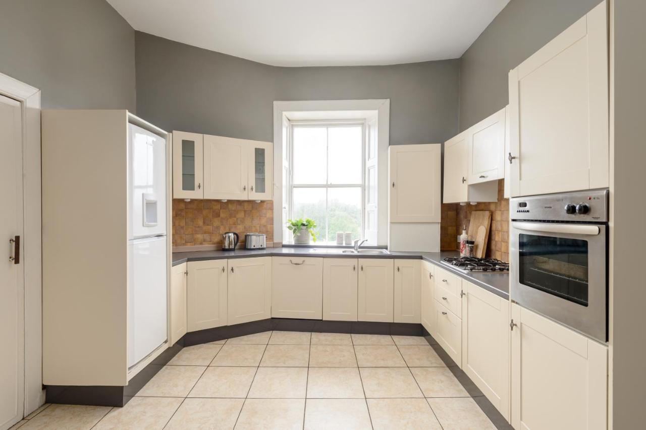 2 Bed Old Town Apartment - Next To Castle EDI Exteriér fotografie