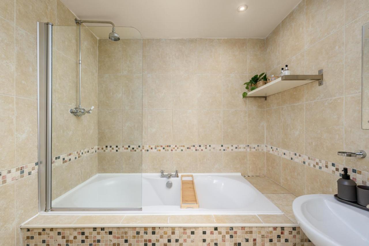 2 Bed Old Town Apartment - Next To Castle EDI Exteriér fotografie